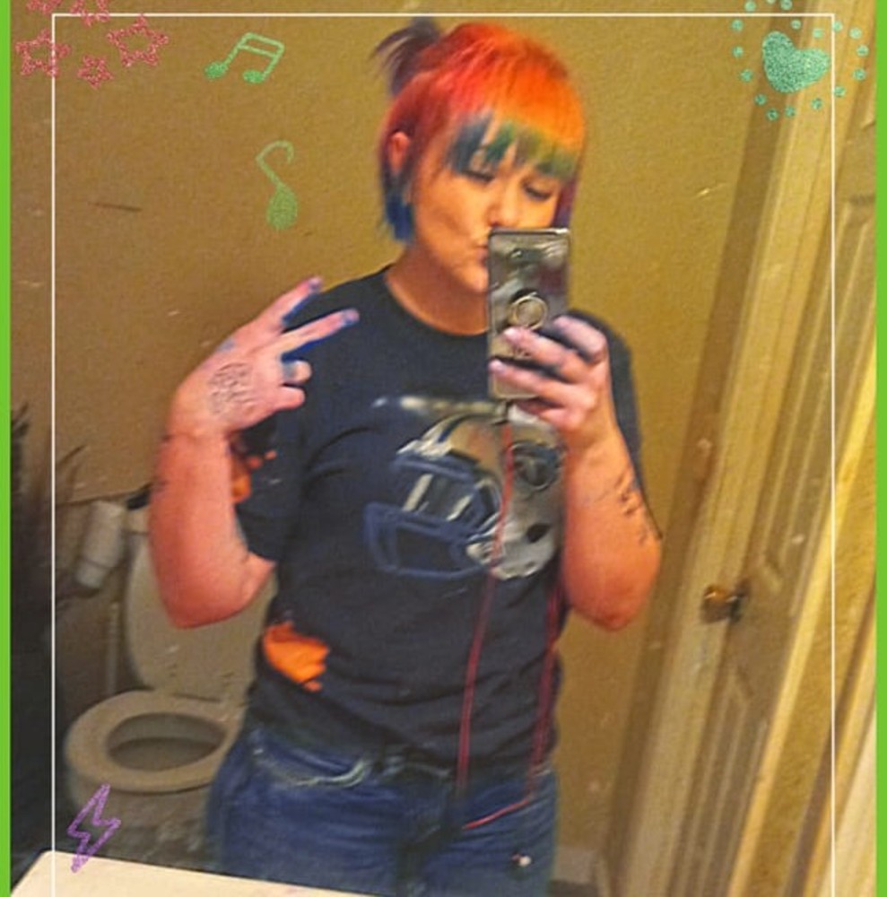 Meet your Posher, Angeline